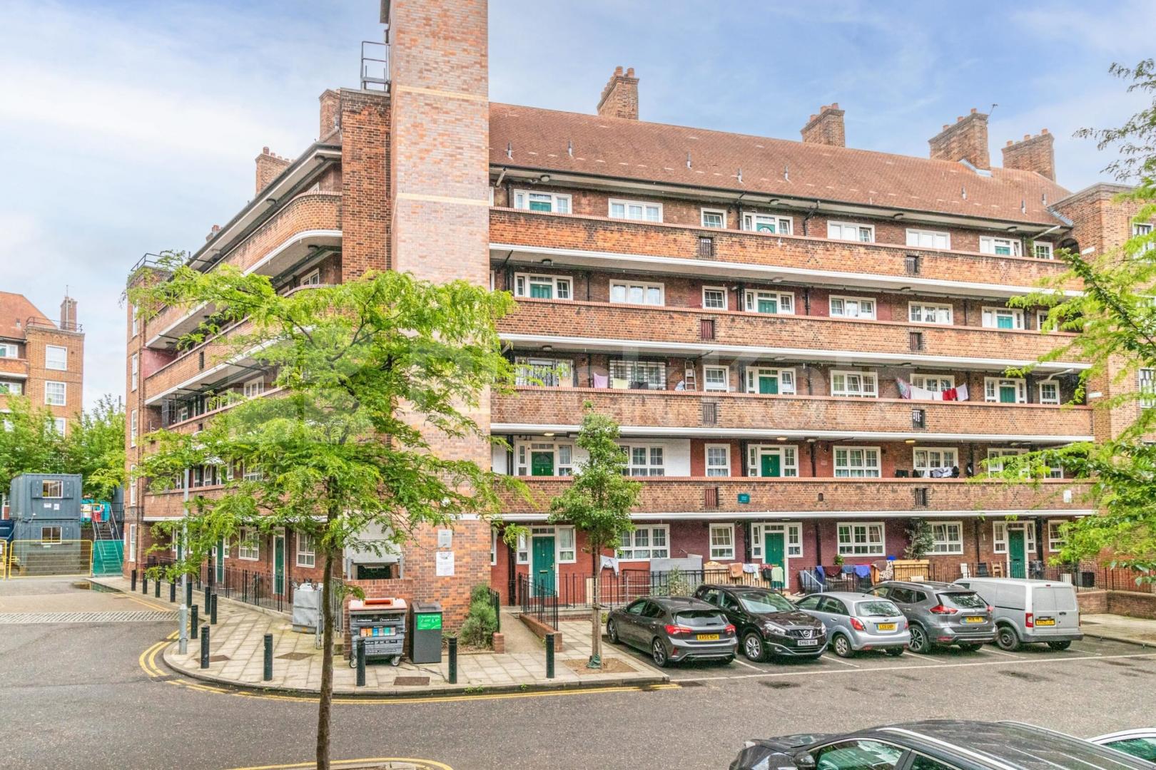 Located in Hackney central and close to Hackney Downs Park Pembury Road, Hackney
